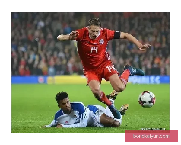 哈兰德身体素质持续提升，备受关注的年轻天才表现愈发抢眼