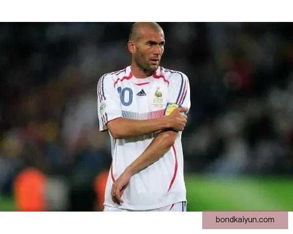 齐达内历史地位持续提升，成为足球界备受关注的传奇人物。