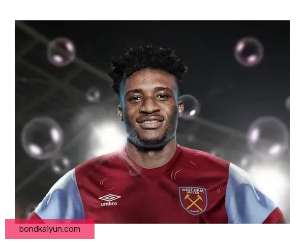 库杜斯在英超表现稳健，持续吸引众多关注与期待