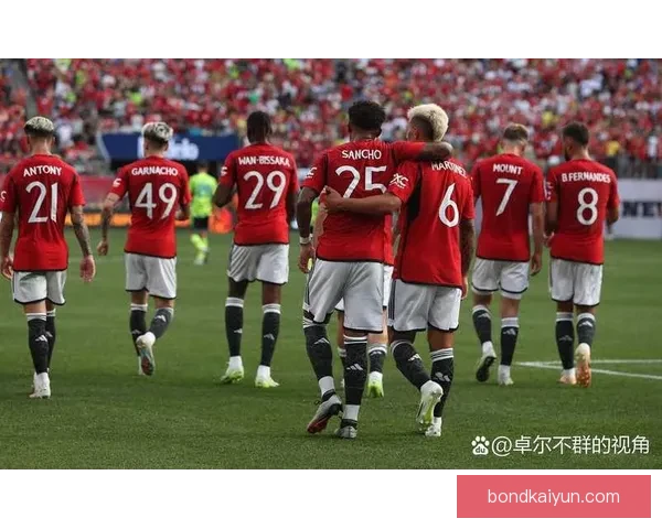 英超联赛中蒂姆·克鲁尔状态回暖，逐渐成为球队后防核心